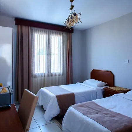 Homelike Hotel *