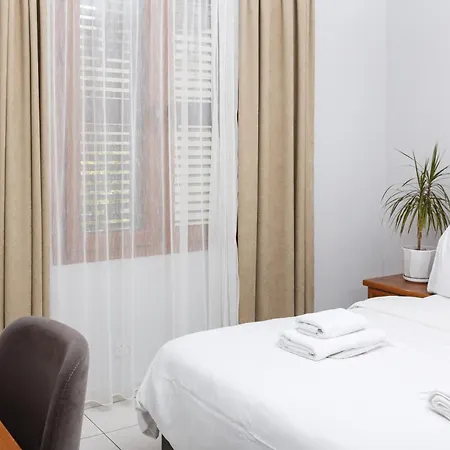 Hotel Homelike *