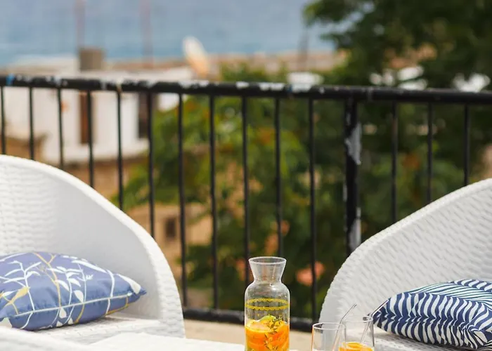 מלון Homelike קיירניה